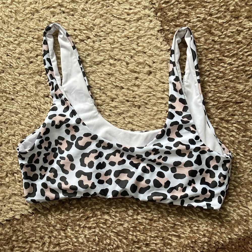 Leopard Print Bikini Top - Picture 4 of 6
